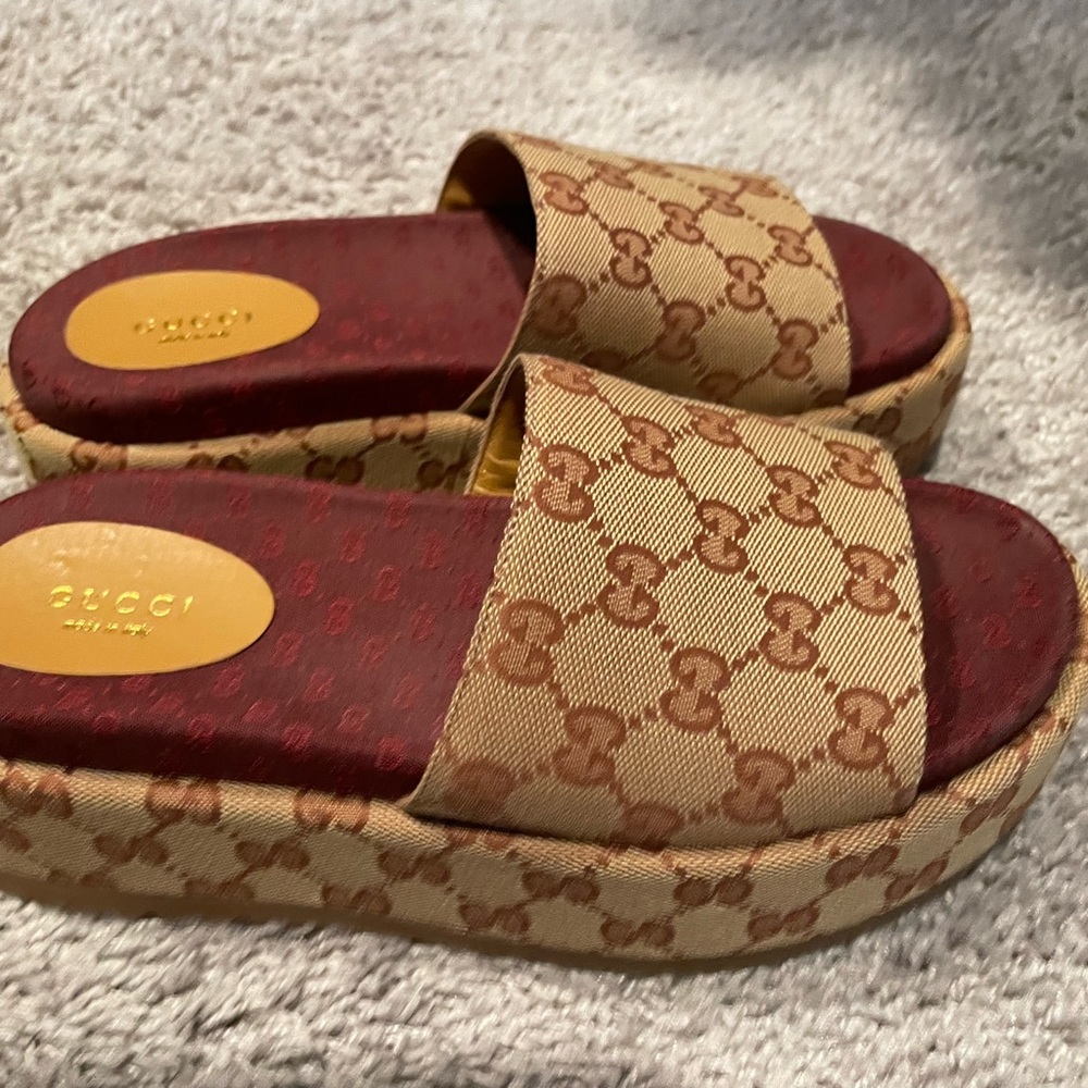 Authentic Women Original GG Gucci Slides Size 38